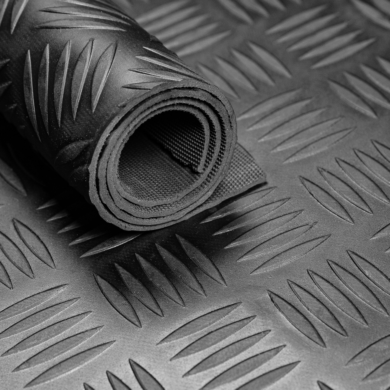 Gummimatte Bodenmatte 120 cm breit HAMMERSCHLAG Design Garage KFZ Industrie Boden